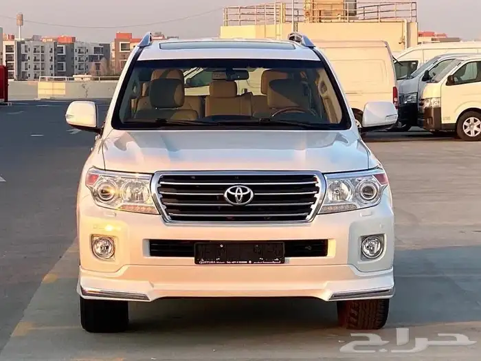 في مكينة مجددا لاندكروزر 2018 زمان سنة 4
