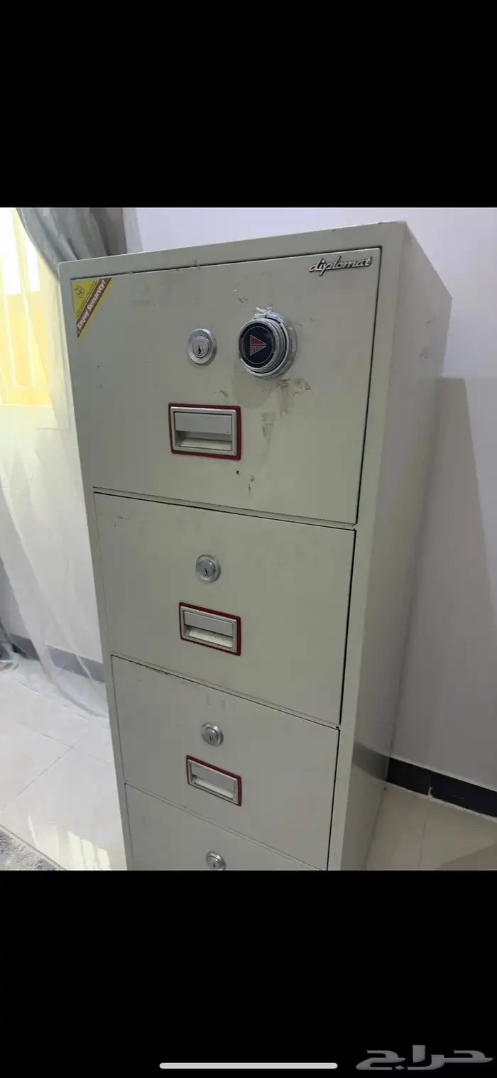 خزنة للبيع 2