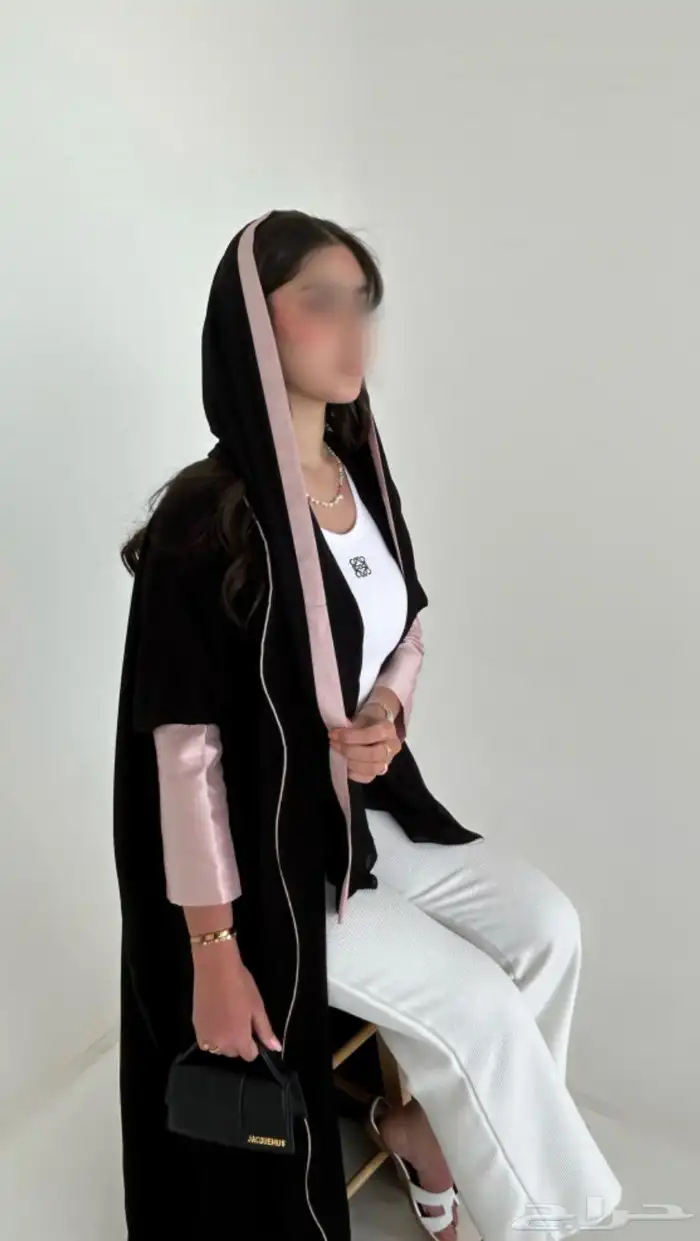 عباية من براند aura abaya 0