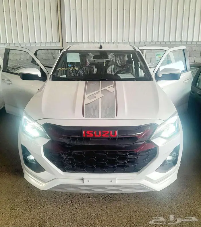ايسوزو غمارتين GT موديل 2025 28