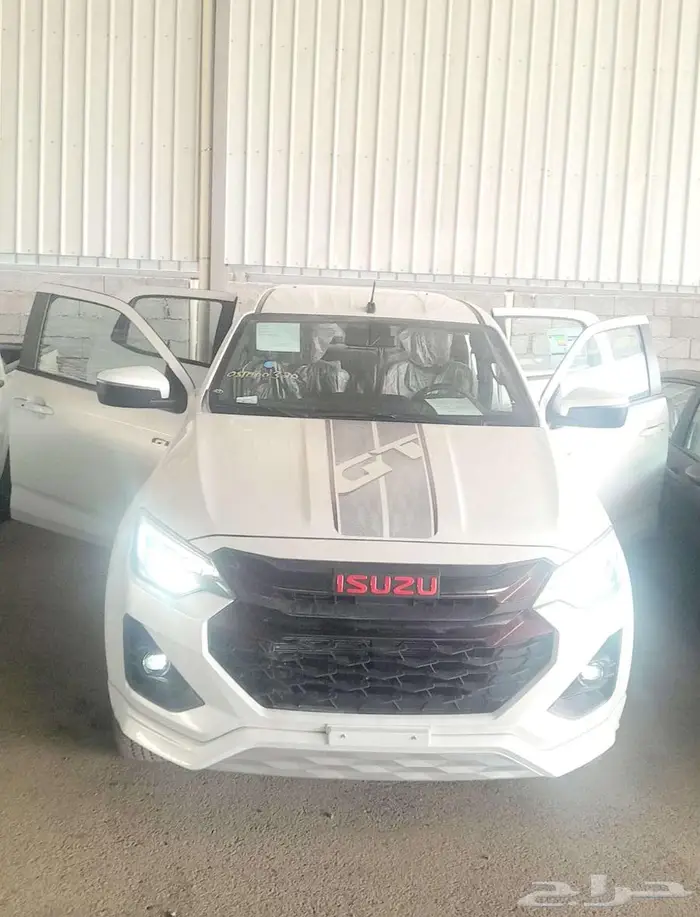 ايسوزو غمارتين GT موديل 2025 47