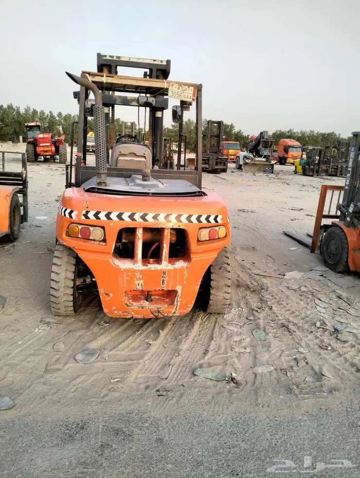 Forklift for rent 3
