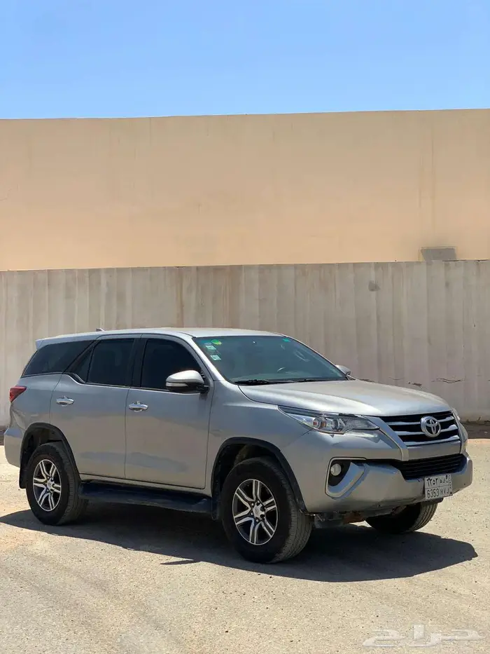 Toyota fortuner 2017 4x2 9