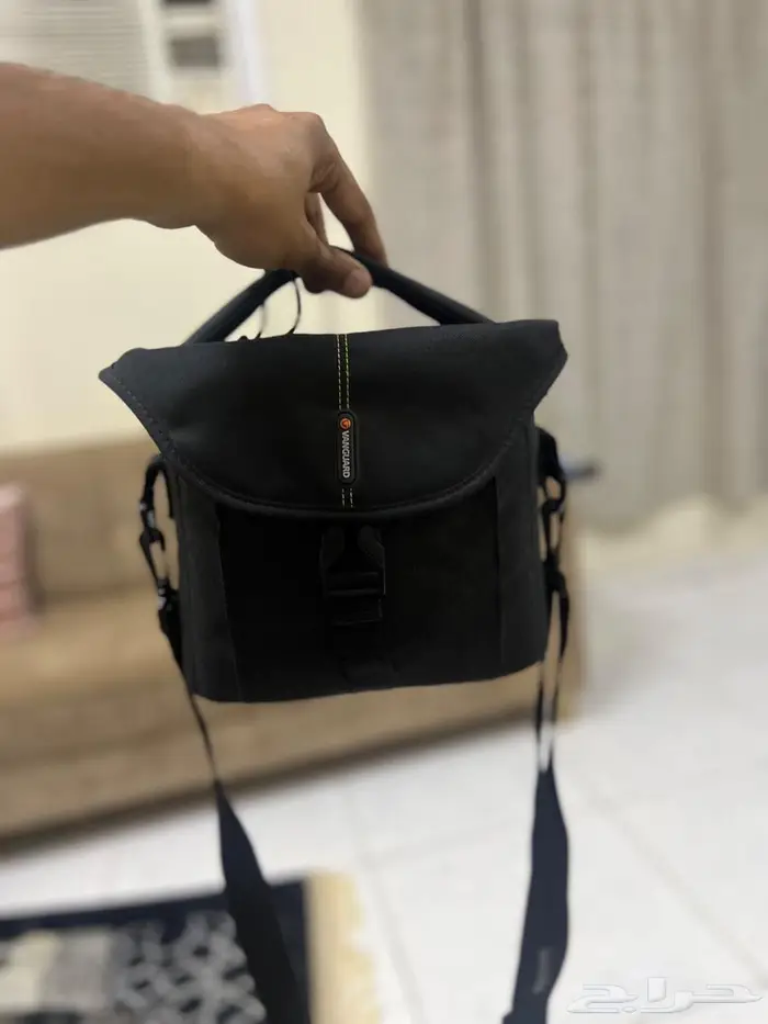 كاميرا نيكون موديل D3300 شبة جديدة 0