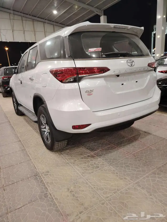 تويوتا فورشنر GX2 بنزين دبل ابيض موديل 2025 كاش- اقساط 3