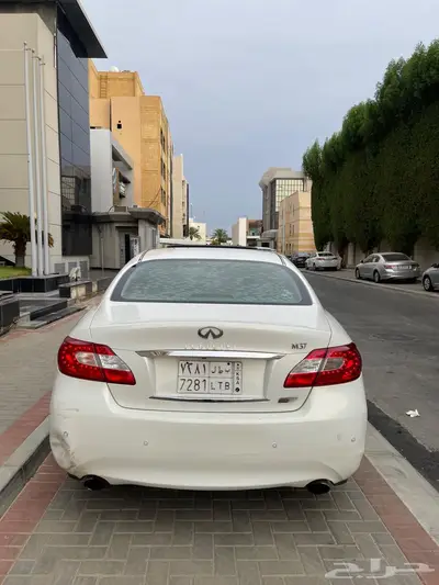 انفينيتي M37 سيدان شبيهة ال Q70 انفنتي index