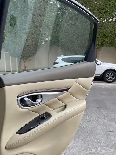 انفينيتي M37 سيدان شبيهة ال Q70 انفنتي index