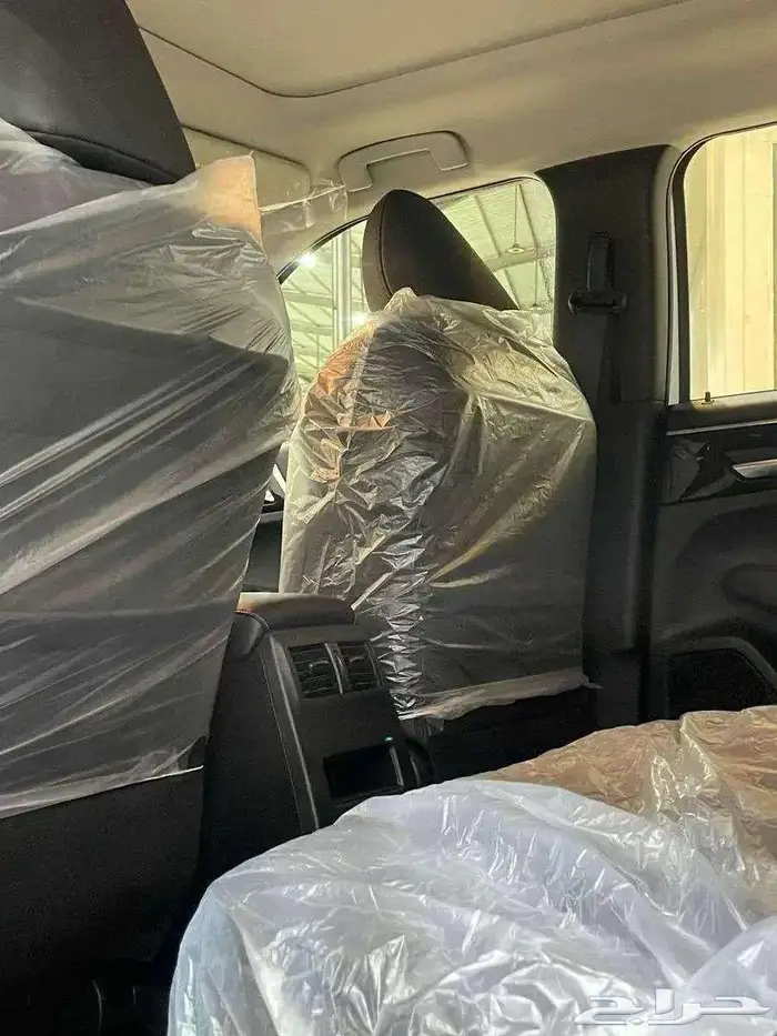 ميتسوبيشي اوتلاندر 4 4 نص فل 7 راكب 2025 8