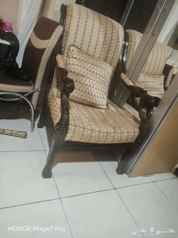 2 كراسي بحاله ممتازه 1