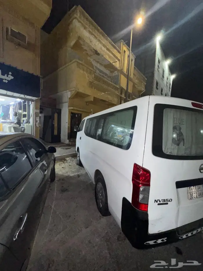 باص نيسان أورفان 2015 7