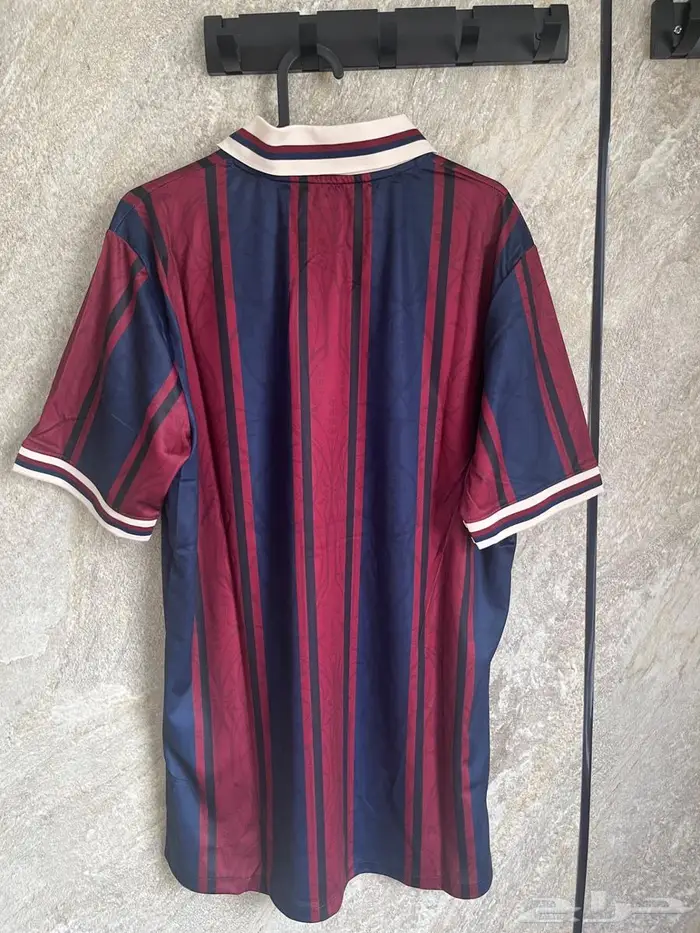 تيشرت برشلونه مقاس XL 1