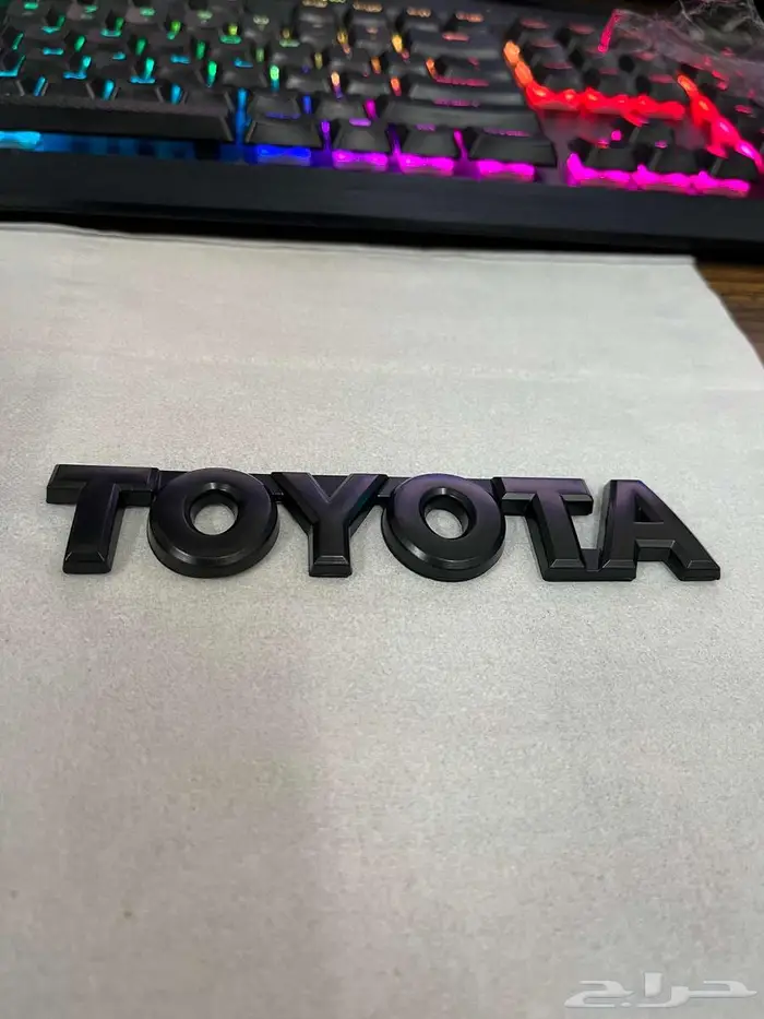 شعار تويوتا اسود رياضي كرولا يارس TOYOTA YARIS GR-SPORT 6