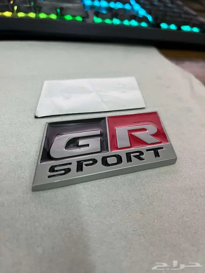 شعار تويوتا اسود رياضي كرولا يارس TOYOTA YARIS GR-SPORT 16