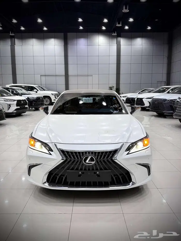 لكزس ES 350 CC نص فل 2025 سعودي اقل سعر كاش وبنوك 0