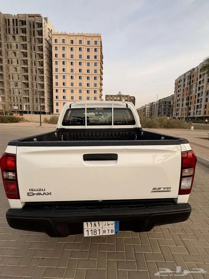 ايسوزو ديماكس دبل 2023 6