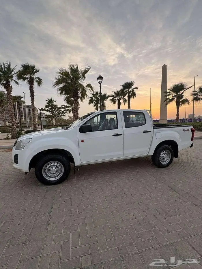 ايسوزو ديماكس دبل 2023 9