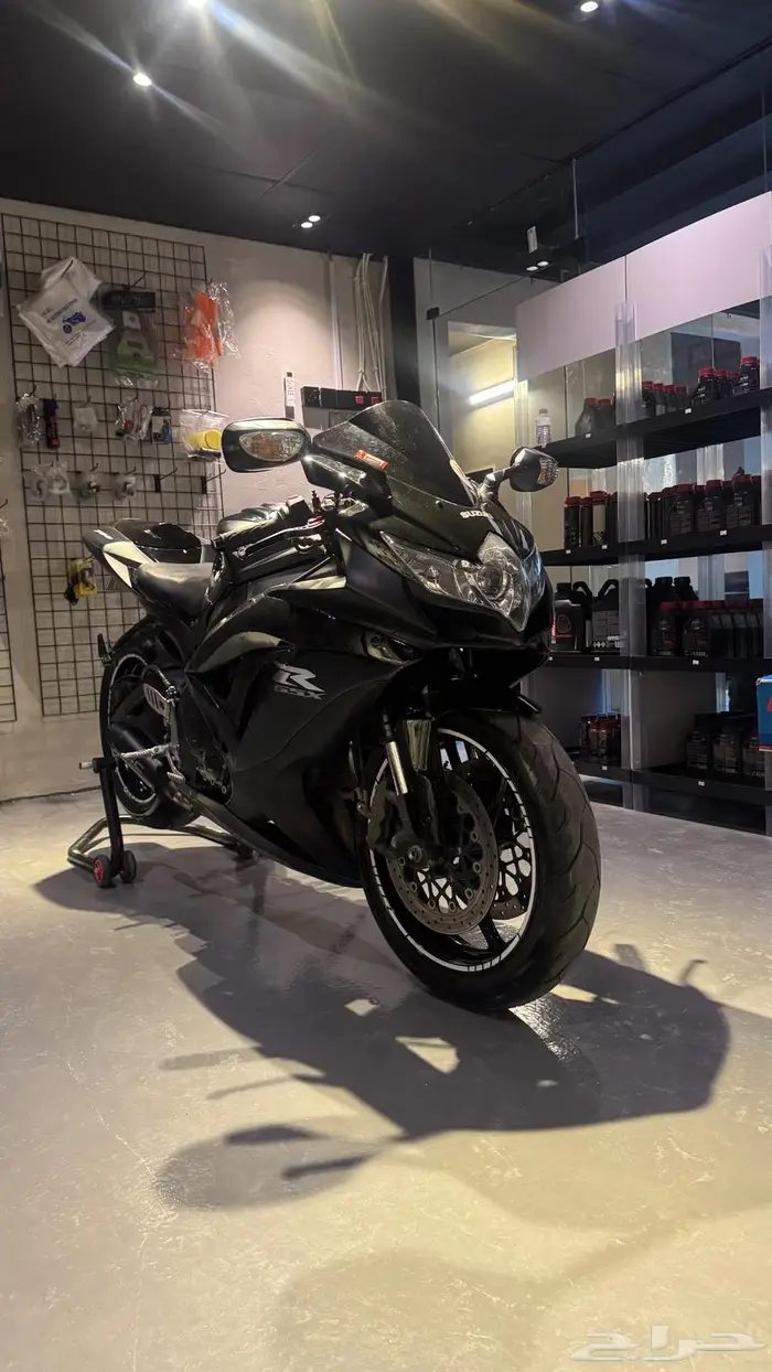 للبيع ريس سزوكي 750 0