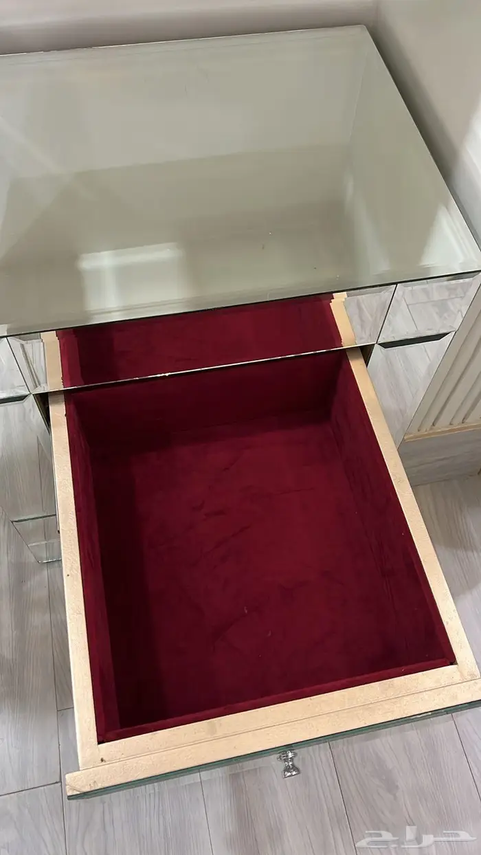 اثاث غرفة دولاب كومدينة زجاج قزاز 1