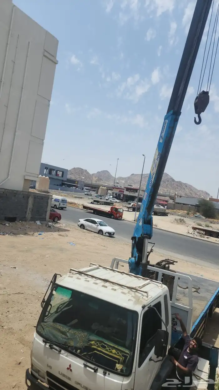Rafeh Boom  leave its surface winch for rent 0