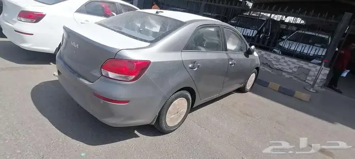 كيا بيجاس جنوط شاشه كاميرا خلفيه مقاعد جلد فتحه سقف 2026 7