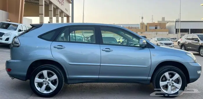 لكزس RX330 موديل 2005 - معرض خلف للسيارات 6