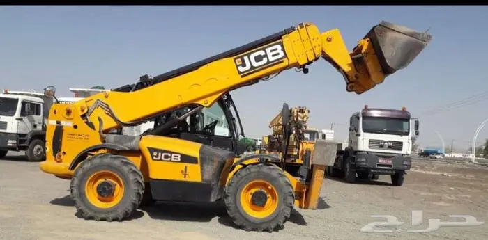 رافعات شوكية تلسكوبية للإيجار و معدات 3