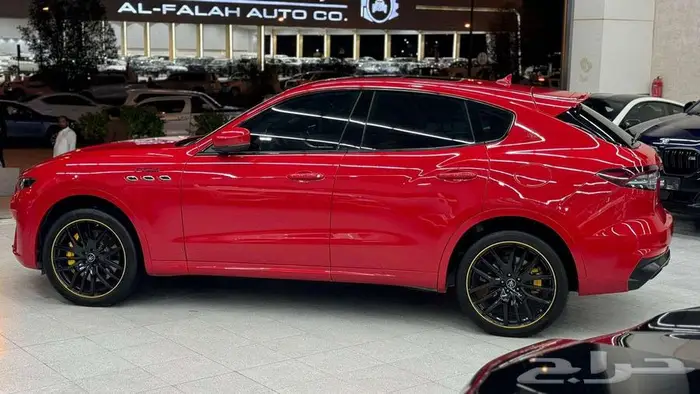 2021 مازيراتي ليفانتي MASERATI levante 5