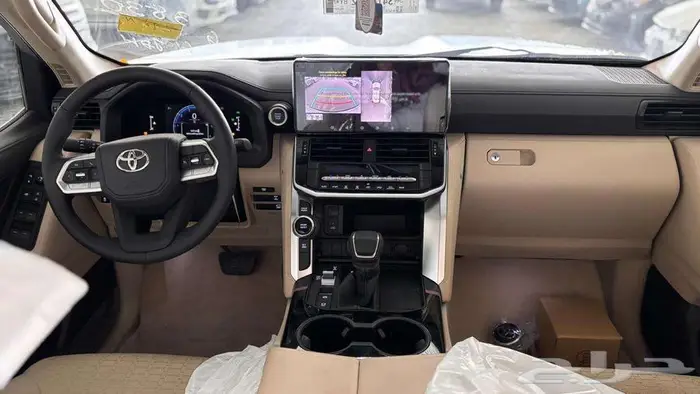 لاندكروزر GXR L2 عبداللطيف جميل ديزل وبنزين 11