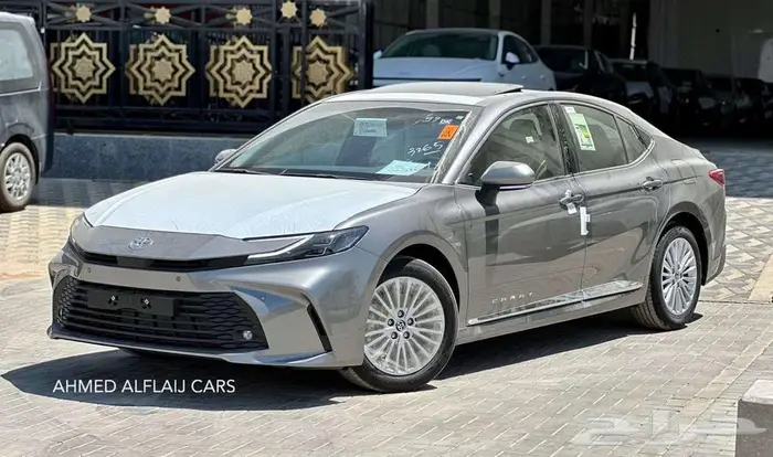 تويوتا كامري LE بنزين 2025 بالنقد والتقسيط 3