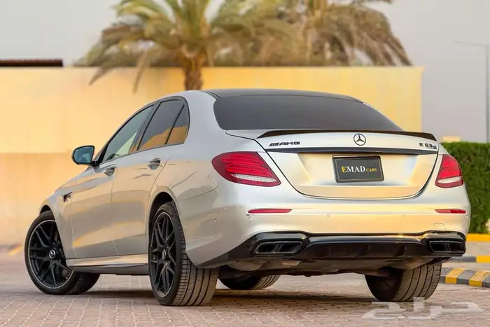 مرسيدس E63 S AMG 2019 رمادي سعودي 3