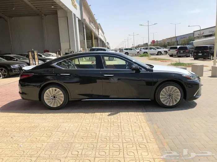 لكزس ES350 CC بانوراما 2025 بريمي 18