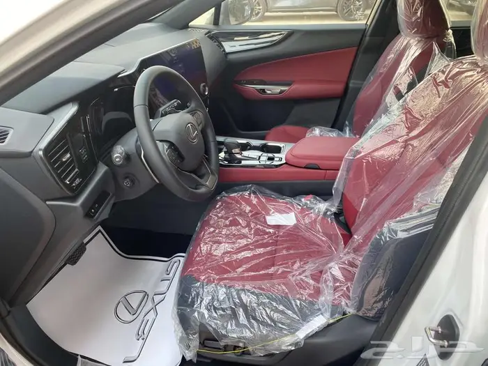 لكزس NX 350CC بنزين 2025 ابيض داخلي احمر. 8