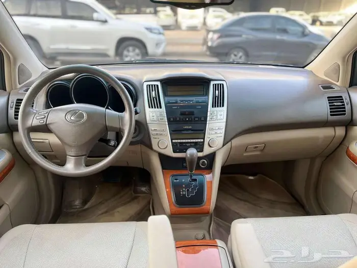 لكزس RX330 موديل 2005 - معرض خلف للسيارات 8