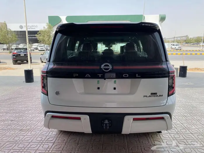 نيسان باترول بلاتنيوم تيربو 2025 ابيض خليجي 7