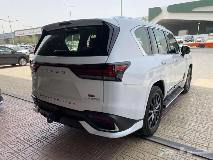 لكزس FSPORT LX600 2024بريمي 11