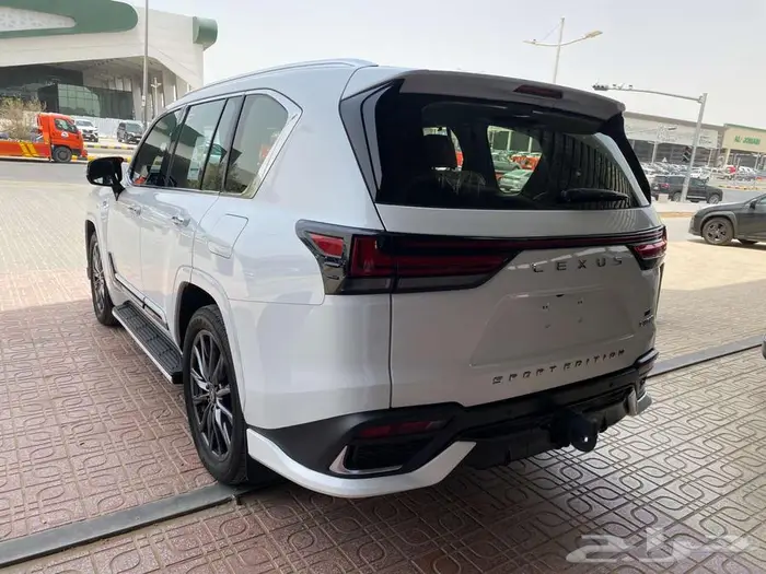 لكزس FSPORT LX600 2024بريمي 12