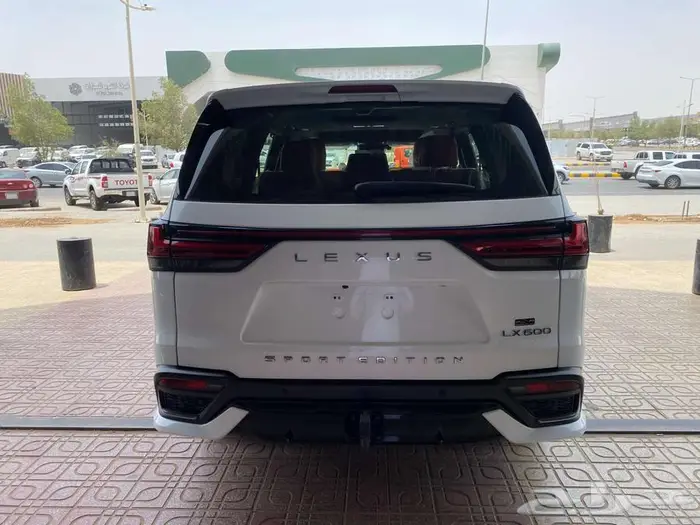 لكزس FSPORT LX600 2024بريمي 13