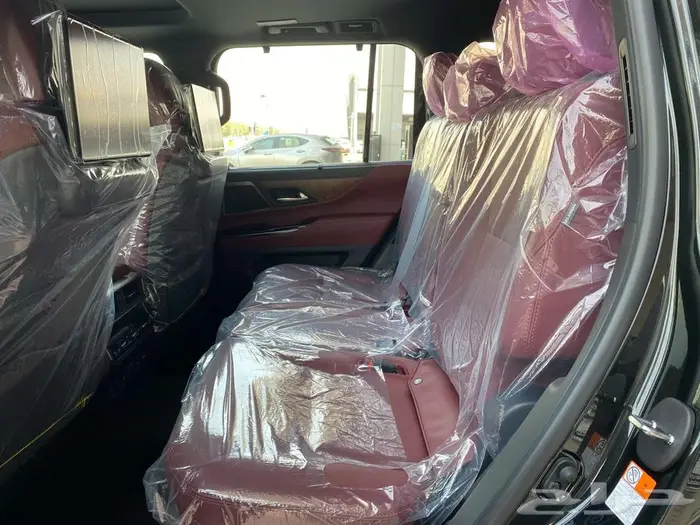 لكزس LX600 BB 2025 خليجي اسود داخلي احمر 5