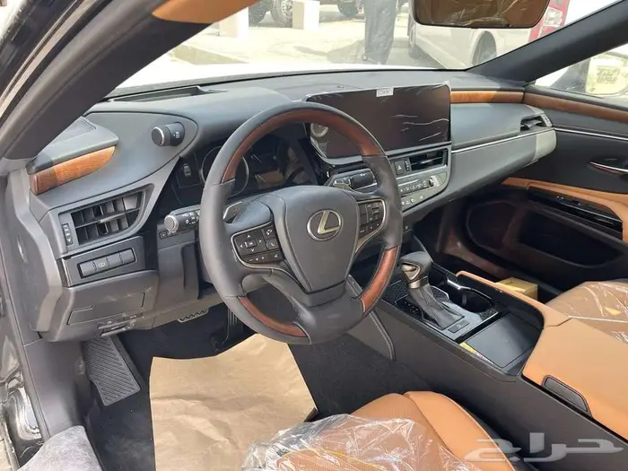 لكزس ES350 بريمي CC 2025 وساير كاش وبنك أقساط 8