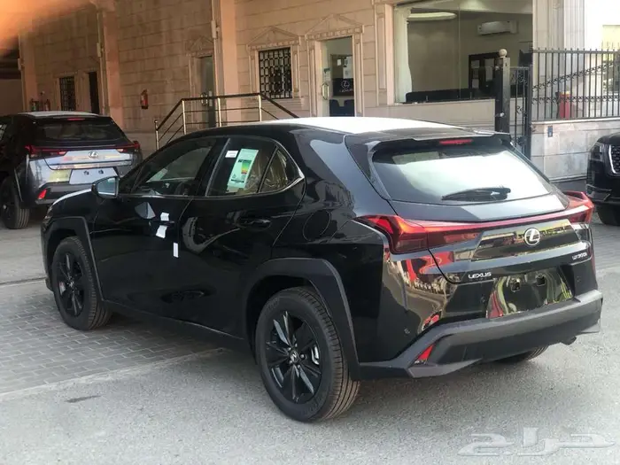 لكزس UX 300 AH 2024 هايبرد سعودي كل الألوان هامش ربح صفر 5
