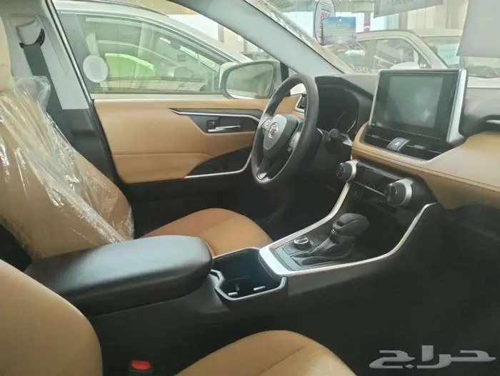 راف فور فتحه XLE هايبرد 2025 كاش واقصاد 5