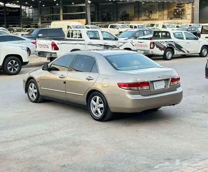 اكورد سبشل موديل 2004 2