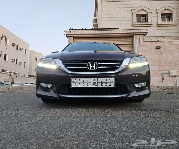 هوندا اكورد فل كامل سبورت V6 20