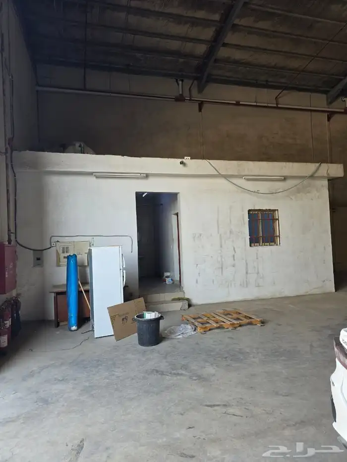 مستودع للإيجار بحى طيبه 1