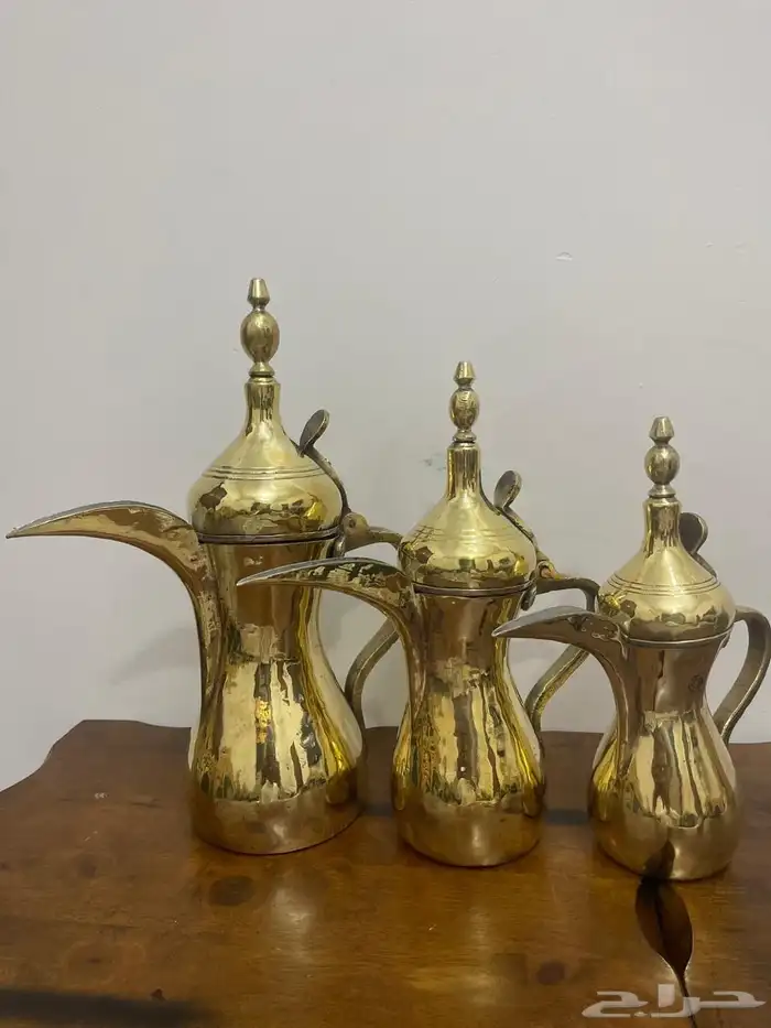 دلال رسلان اصلية وقديمة ونظيفة 0