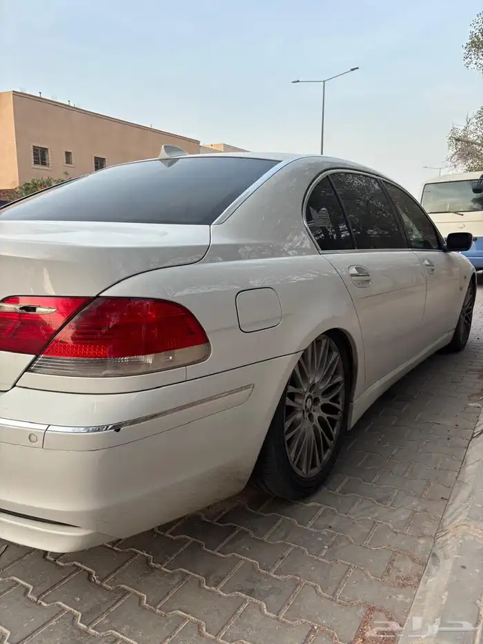 الفئة السابعة للبيع BMW 2007 5