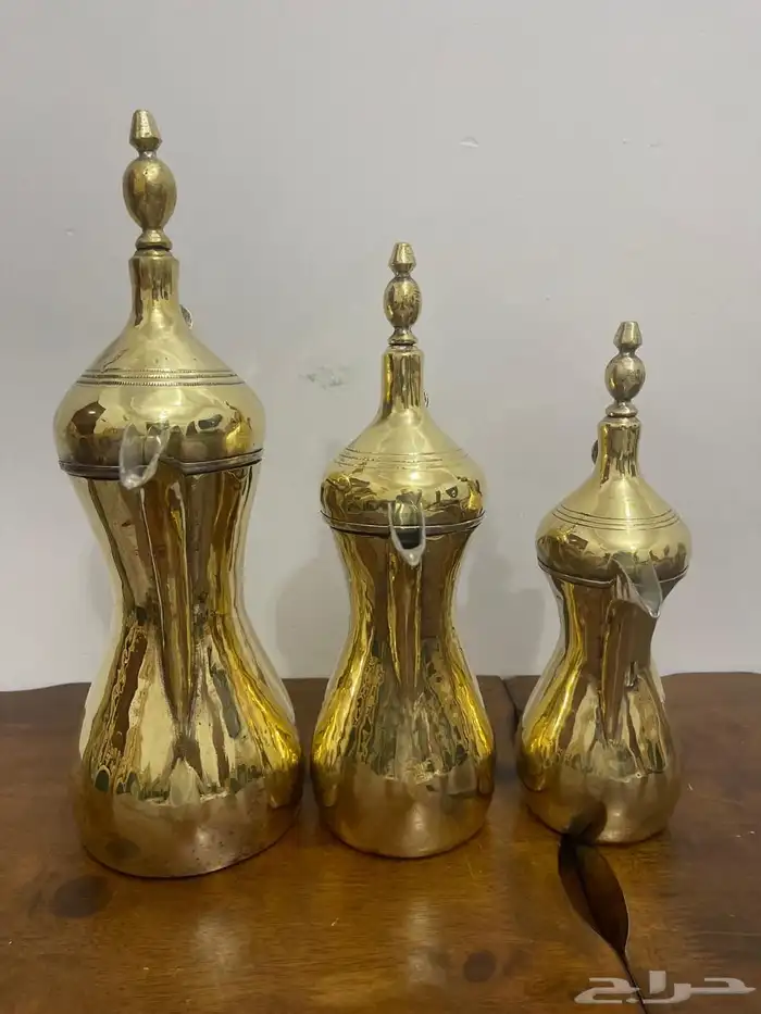 دلال رسلان اصلية وقديمة ونظيفة 2