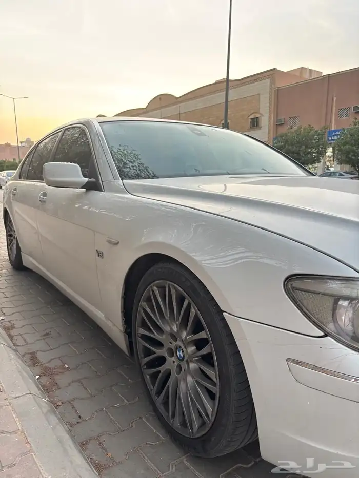 الفئة السابعة للبيع BMW 2007 3