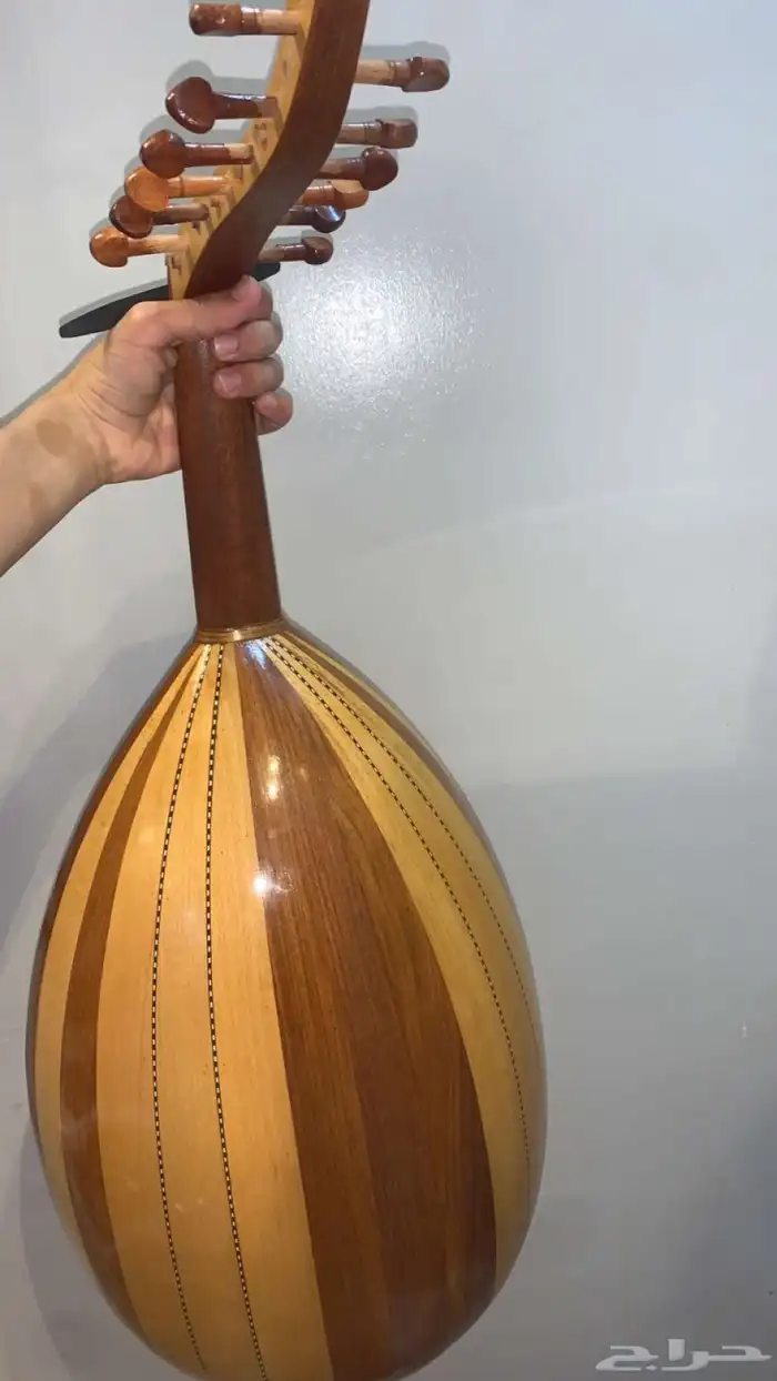 للبيع عود صنعت صفوت بدر 0