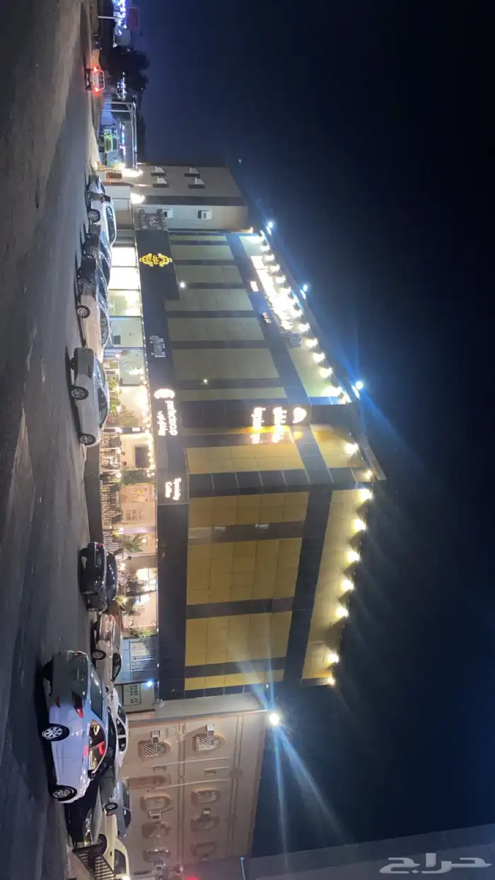 عماره تجاريه وسكنيه شقق مفروشه دخلها فوق المليون 10